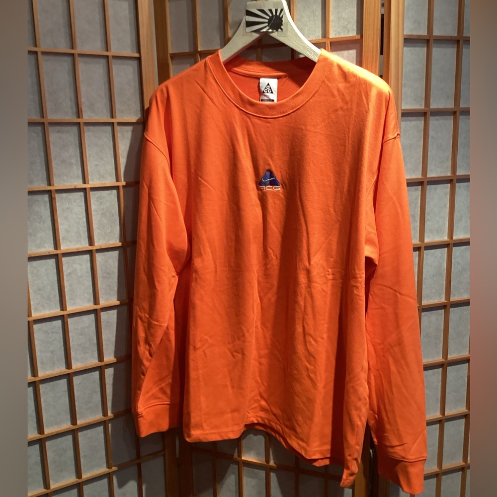 Nike ACG "Lungs" Long-Sleeve T-Shirt Safety Orange DR7753-819 Men's Size Large